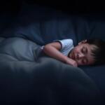 Niño paseante en arte de superhéroe de sueños